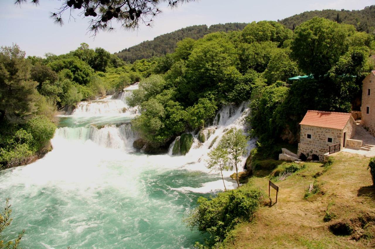 Apartmani Berno Starigrad Paklenica Exteriér fotografie