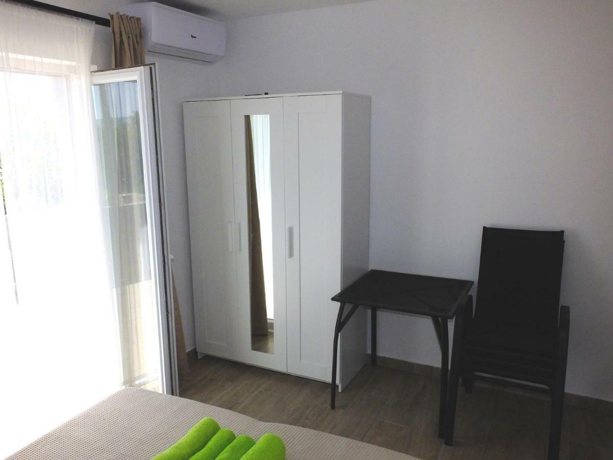 Apartmani Berno Starigrad Paklenica Exteriér fotografie