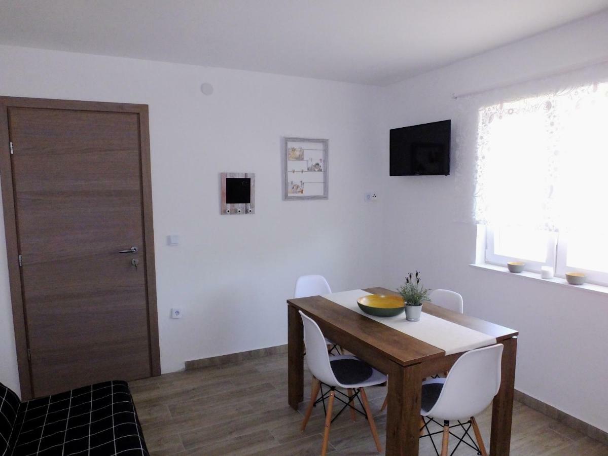 Apartmani Berno Starigrad Paklenica Exteriér fotografie