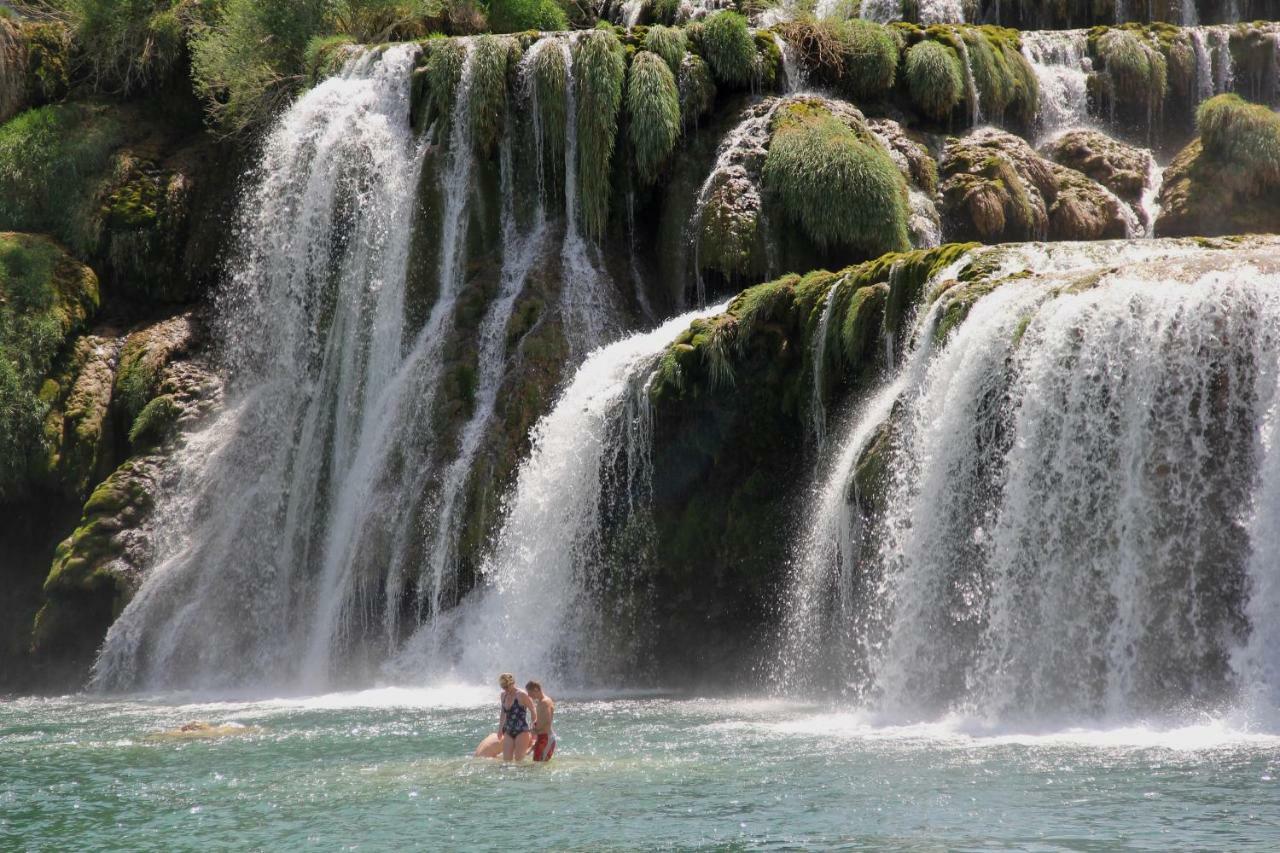 Apartmani Berno Starigrad Paklenica Exteriér fotografie